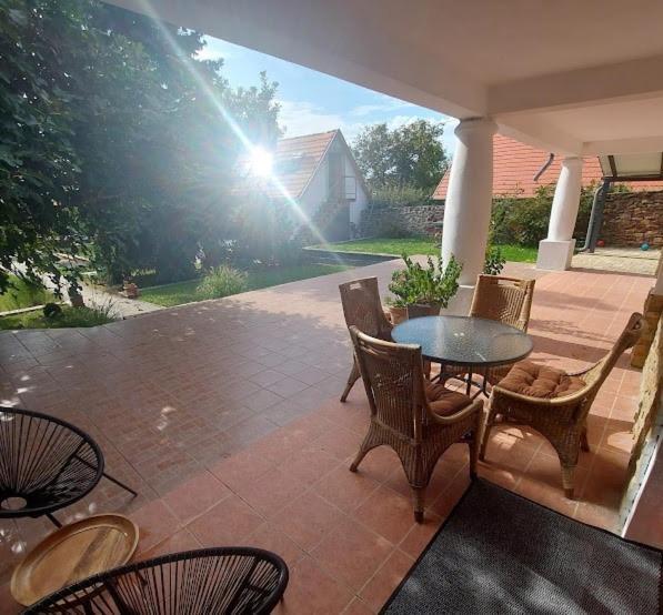 Kikelet Udvarhaz Zánka Exterior foto